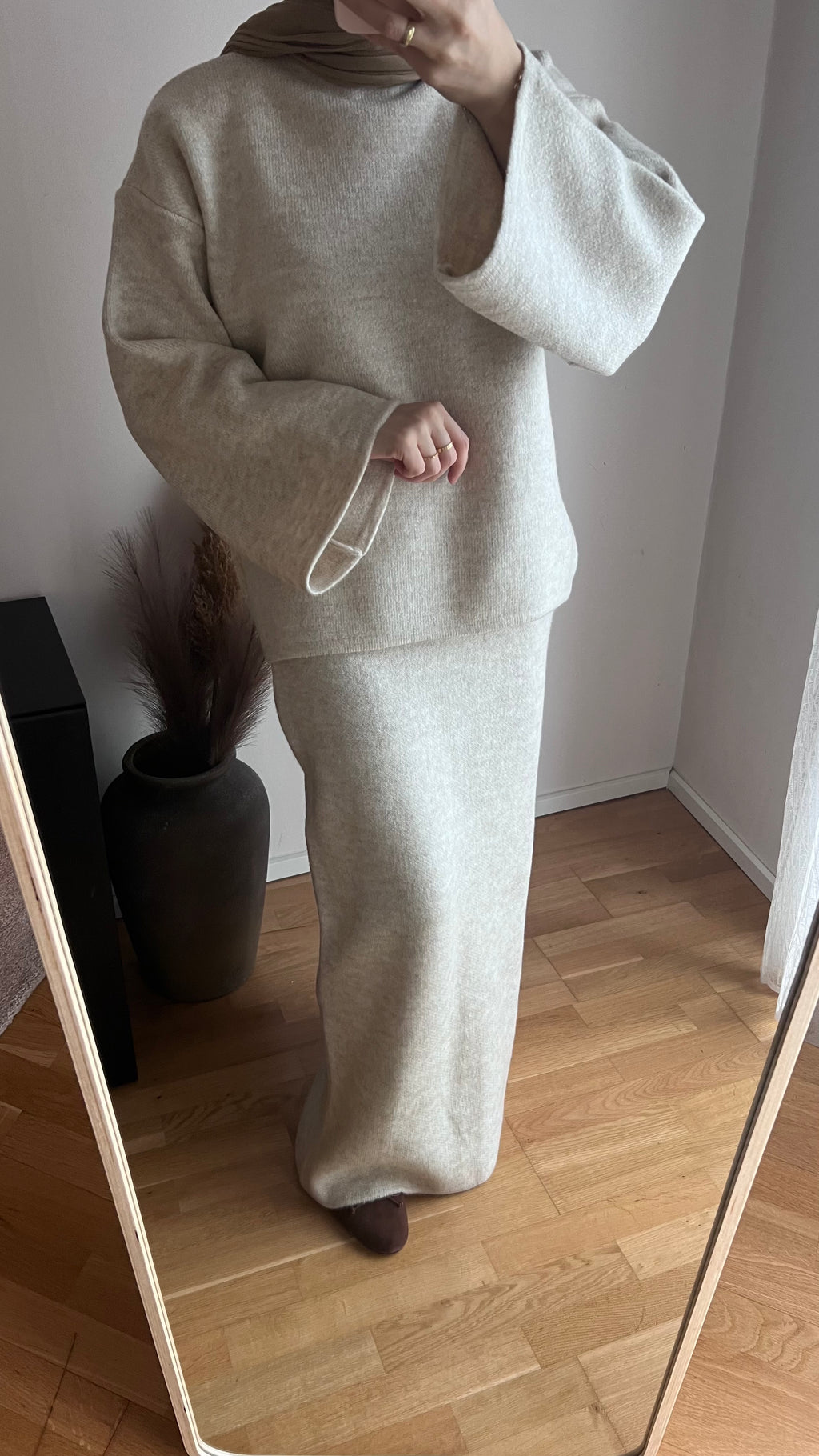 Mira | Knitted 2-piece set with skirt