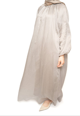 Fließendes Maxikleid