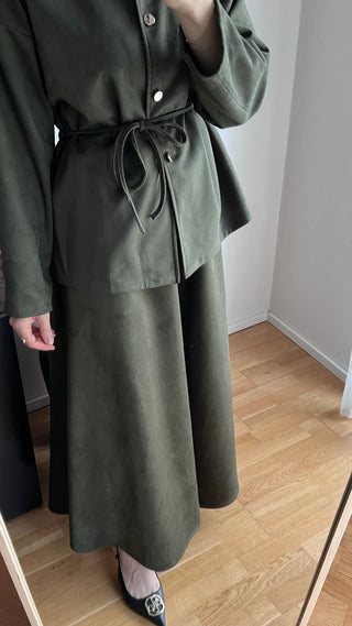 Zweiteiler in Wildlederoptik