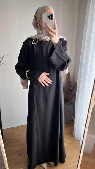 Fließendes Wickelkleid