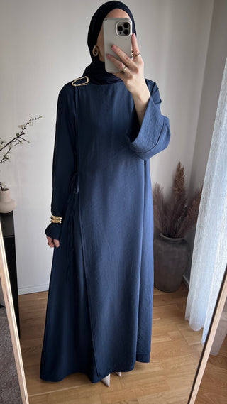 Fließendes Wickelkleid