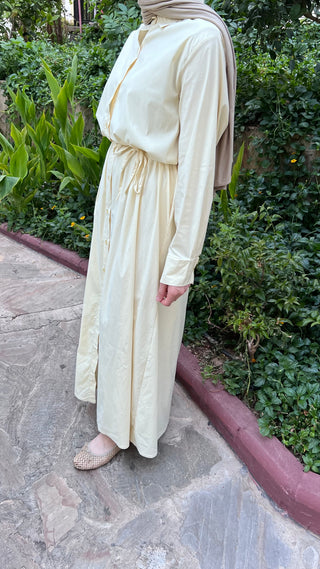 Hemdkleid mit Gürtel