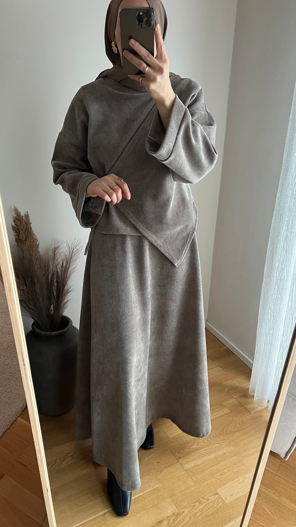 Cord Zweiteiler mit Rock