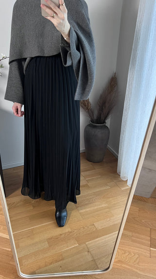 Fließender Plisseerock