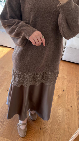 Pullover mit Spitzendetail