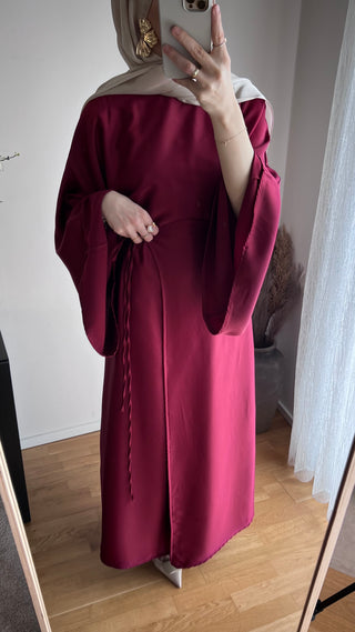 Wickelkleid aus Satin