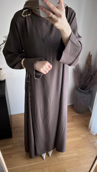 Fließendes Wickelkleid