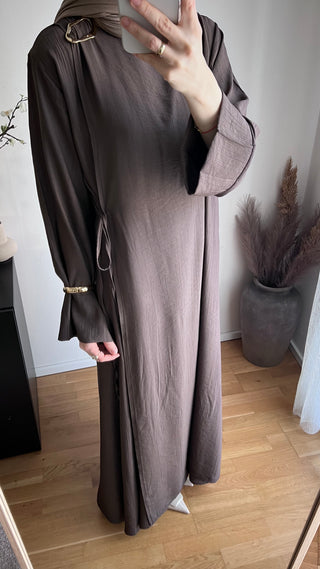 Fließendes Wickelkleid