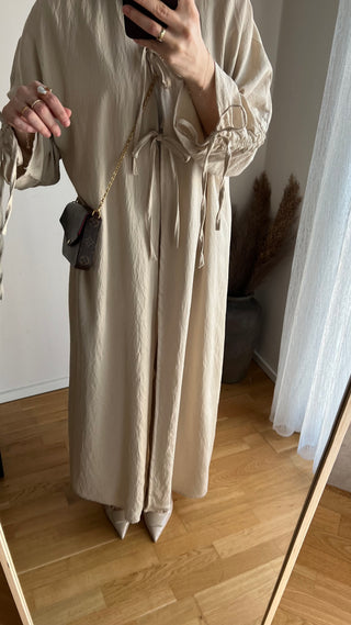 Layer Abaya mit Bindeschleife