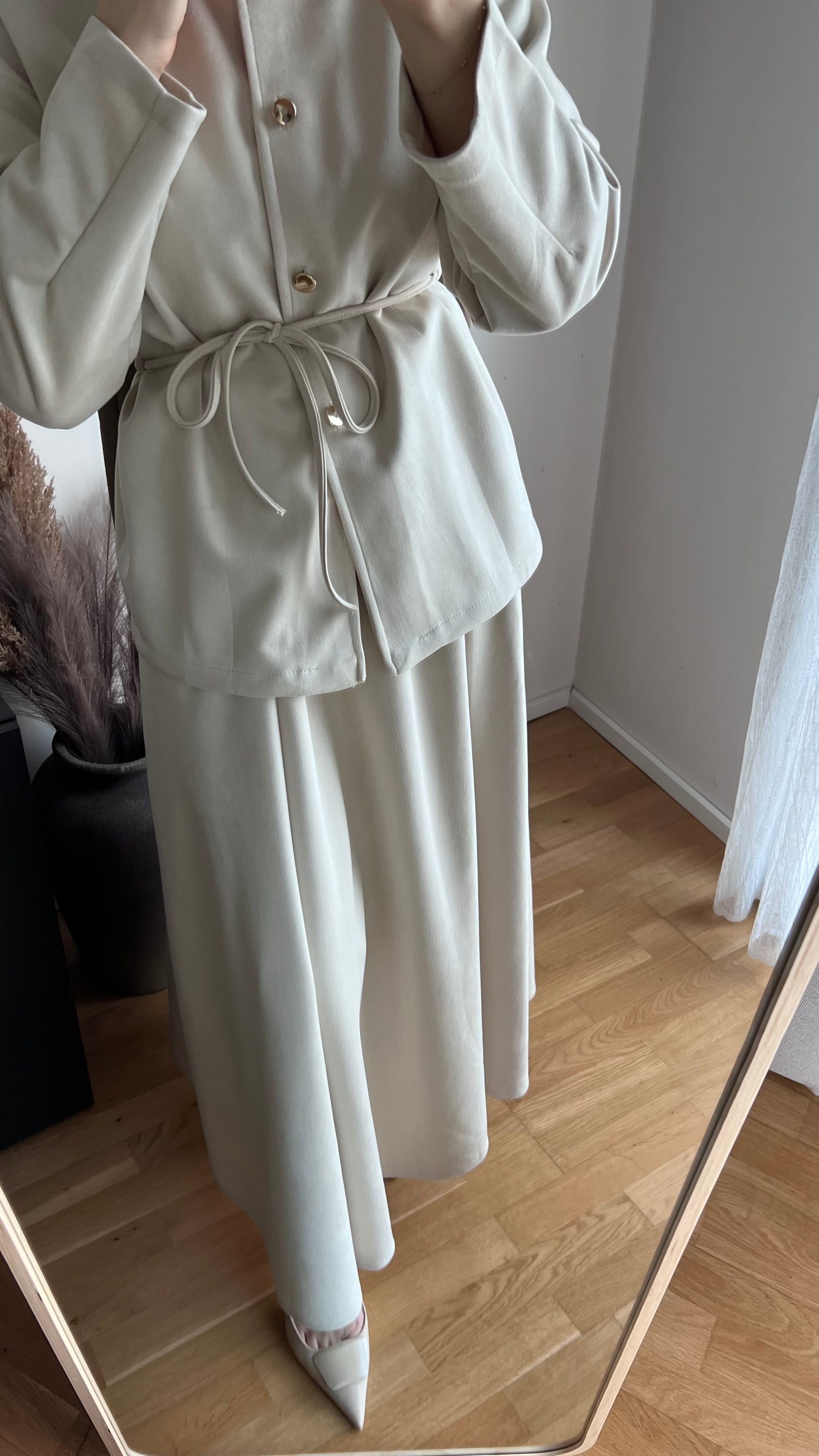 Zweiteiler in Wildlederoptik